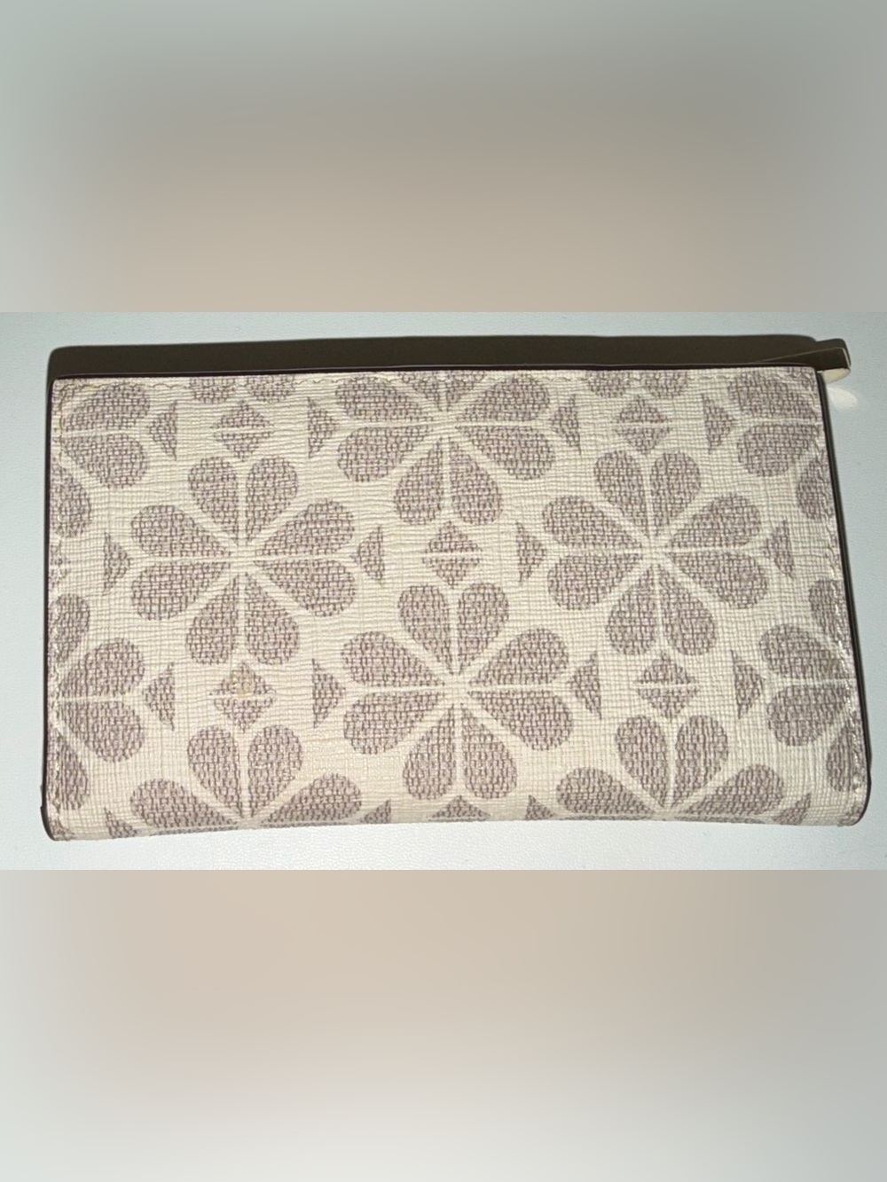 Kate Spade Bifold Wallet - Picture 2 of 3